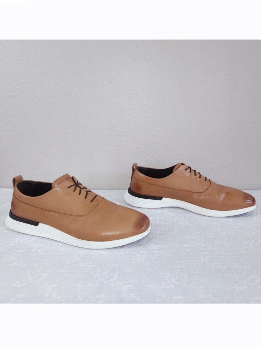 Wolf & Shepherd Crossover Longwing Oxford US 14